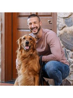 Jason M. Zang - RE/MAX Chesapeake