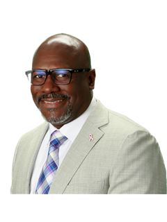Kenneth Manor - RE/MAX United Real Estate
