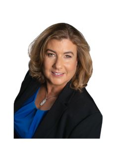 Kendra L. McCourt - RE/MAX United Real Estate
