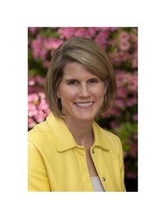 Dixie Rapuano - RE/MAX Distinctive