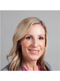 Theresa Frey - RE/MAX Advantage Realty