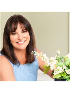 Kathy Worek - RE/MAX Gateway