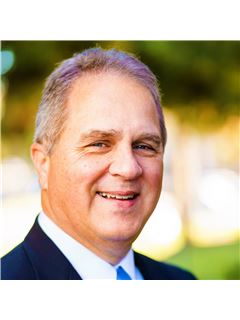 Gordon Laroussini - RE/MAX Commonwealth