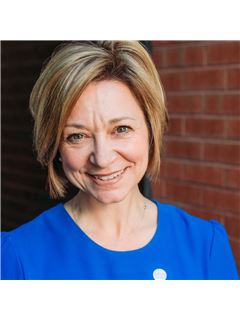 Associate - Brooke A. Wynings - RE/MAX Peninsula