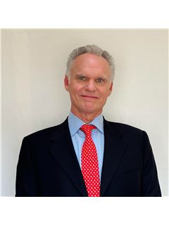 Trip Holbrook - RE/MAX Realty Services