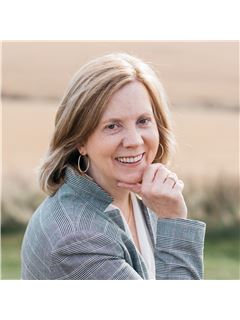 Donna L. Pfeiffer - RE/MAX Town Center