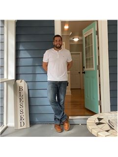 Christian Toro - RE/MAX Commonwealth