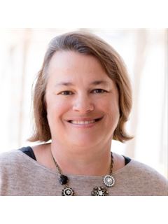 Lisa DuBois - RE/MAX Distinctive