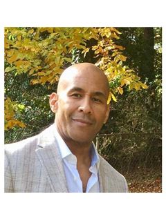 Kevin B. White - RE/MAX Distinctive
