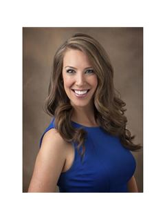 Lauren J. Reardon - RE/MAX Distinctive