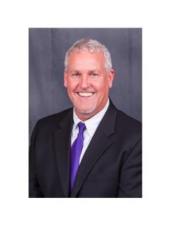 Kurt Negaard - RE/MAX Commonwealth