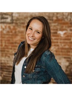 Brandi Hinebaugh - RE/MAX Broadwater