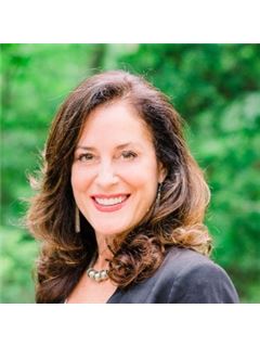Sandy Allen - RE/MAX Distinctive