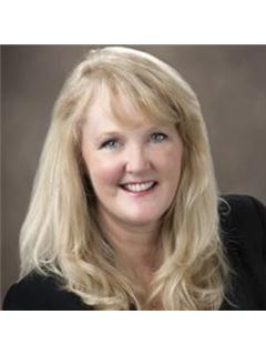 Kelly Olafsson - RE/MAX Distinctive
