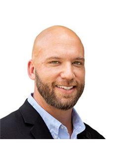 Seth Burgess - RE/MAX Executive - Living By The Coast Realty Grou