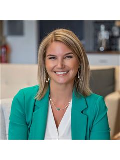 Kristen Lundy - RE/MAX Southern Shores