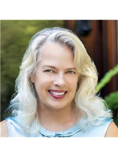 Anne R. Brade - RE/MAX Executive