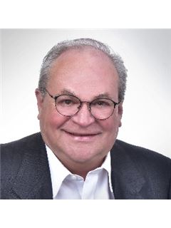 Grayson Hodge - RE/MAX United