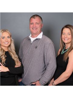 Kathryn Clem - RE/MAX Southern Shores