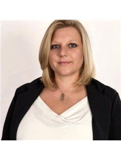 Evelyn Riddle - RE/MAX Summit