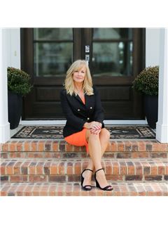 Karen Parsons - RE/MAX Executive