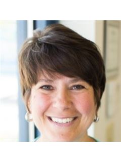 Debra Ferris - RE/MAX United