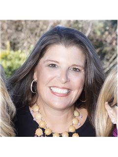 Stephanie Cauller - RE/MAX Island Realty