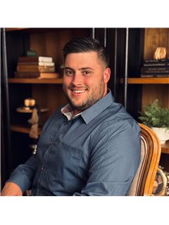 Austin Stortz - RE/MAX Executive - LKN Pros