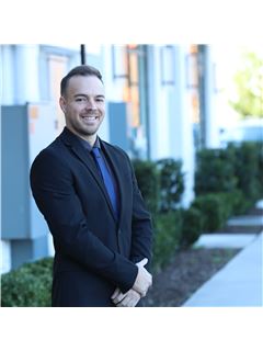 Christopher Hunter Gregory - RE/MAX Executive - Living By The Coast Realty Grou