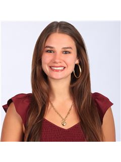Lindsay Daniel - RE/MAX Summit