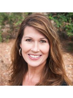 Tracy Lippert - RE/MAX Island Realty