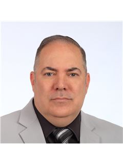 Curtis Helms - RE/MAX Summit