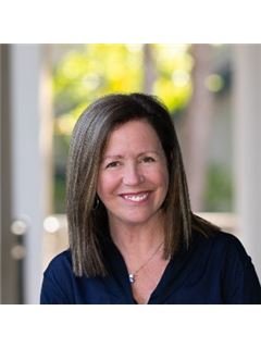 Debbie Iredell - RE/MAX Island Realty