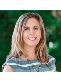 Kitty Johnstone - RE/MAX United