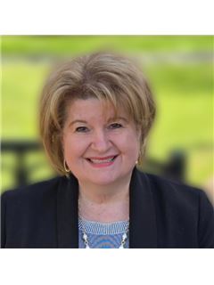 Dimitra Tula Kourakos - RE/MAX Executive