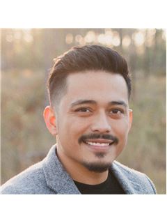 Aaron Dominguez - RE/MAX Elite Realty Group
