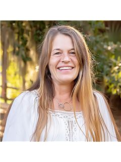 Sara Callen - RE/MAX Island Realty