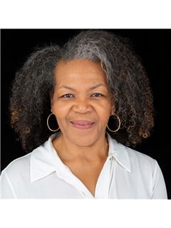 Sandra Ford - RE/MAX Summit