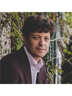 Lee Gregory - RE/MAX Summit Properties