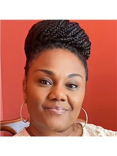Gloria Carter - RE/MAX Summit