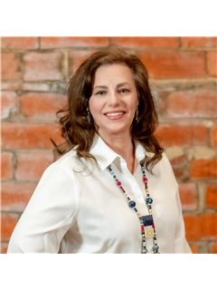 Nancy Fredette - RE/MAX United