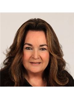 Meredith Dean - RE/MAX Summit