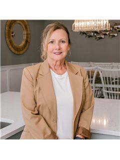 Kim Shelley - RE/MAX Southern Shores