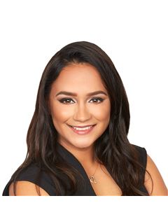 Sabrina Trimble - RE/MAX Real Estate Center