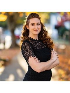 Kaycee McGee - RE/MAX Crossroads