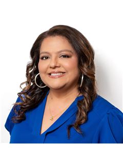 Agent - Silvia Holliday - RE/MAX Summit