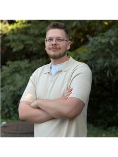 Oleksii Shulha - RE/MAX Executive