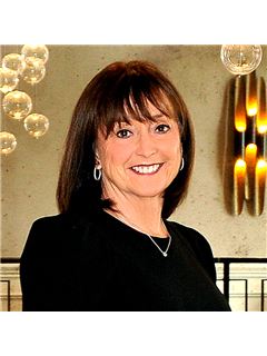 Kathleen Kreshon Carver - RE/MAX Executive