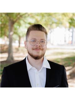 Oleksii Shulha - RE/MAX Executive