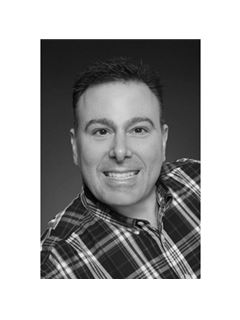 Chris J. Clemente - RE/MAX Specialists